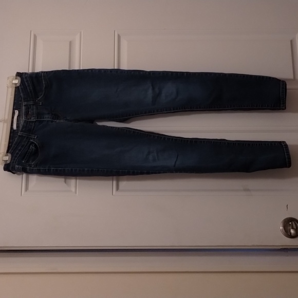 Levi's Denim - Levi's 711 Skinny Jeans!